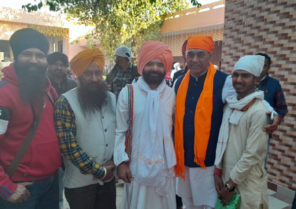 A religious function was organized on the 34th anniversary of Sant Baba Narayan Das Ji at Dera Sherpur Kalran.